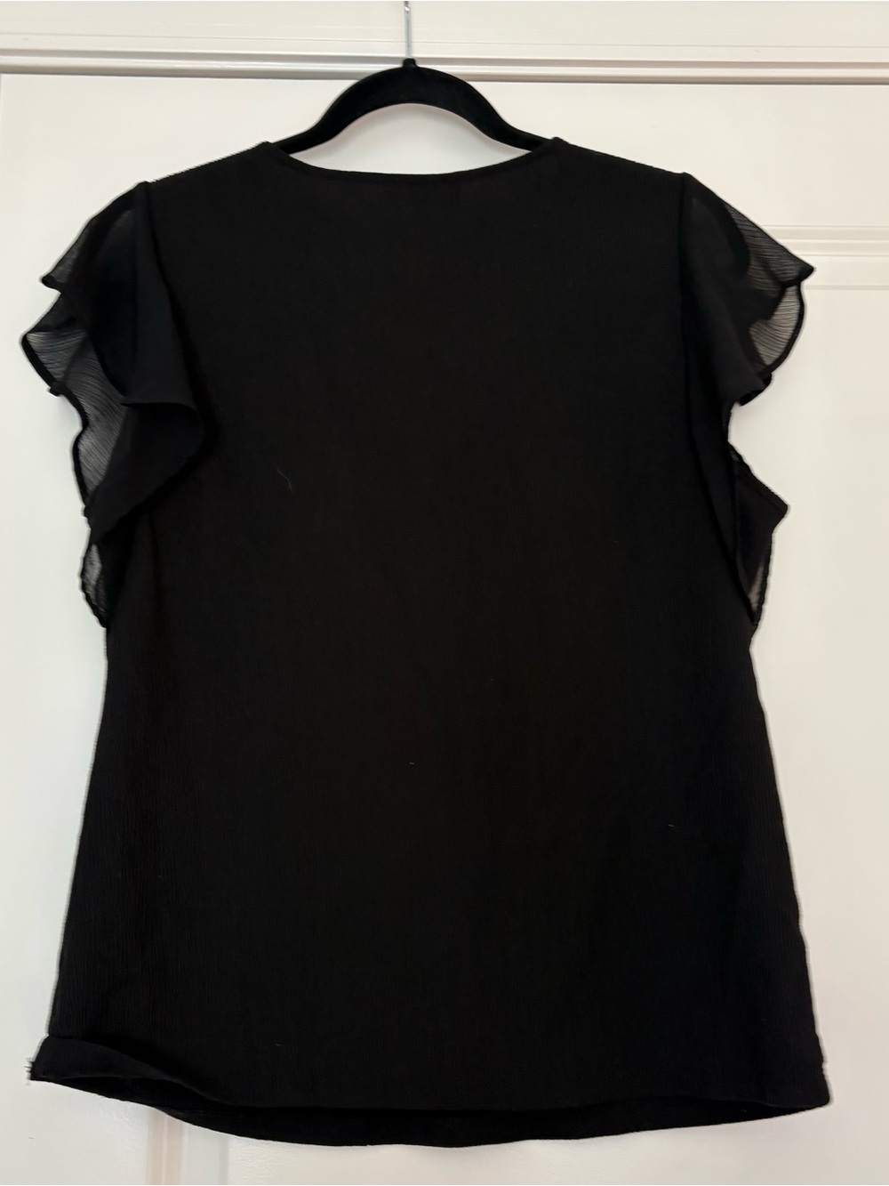 Calvin Klein Women’s Black V-Neck Flutter Sleeve Blouse - Picture 6 of 9